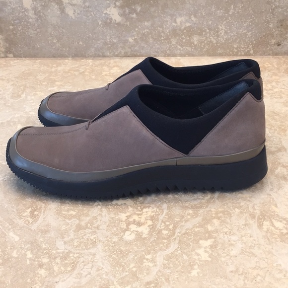 Naturalizer Slip On - Picture 4 of 8